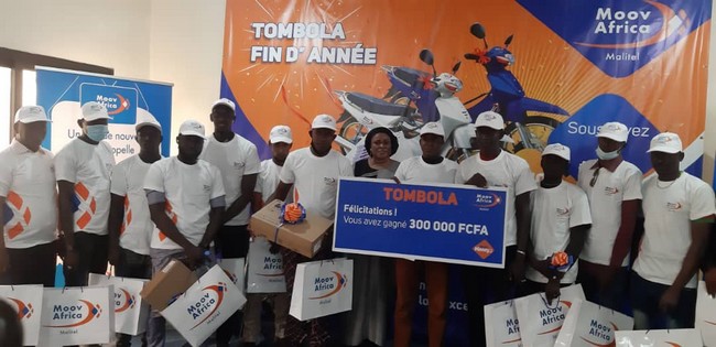 Tombola de fin d’année de Moov Africa Malitel : 17 gagnants reçoivent leurs cadeaux