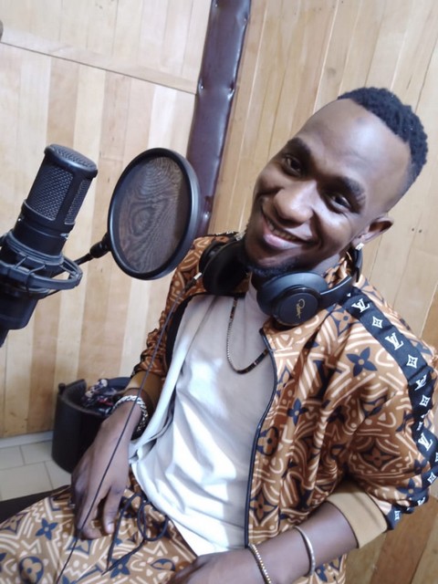 Karim Dembélé alias Crimzy, artiste :  « J’ai aimé la musique depuis mon enfance »