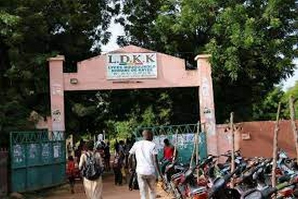 Mali : plusieurs élèves mis sous mandat de dépôt à Kayes à la suite de la blessure par balle d’une fille