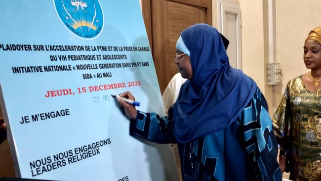 Mali : le gouvernement et ses partenaires s’engagent dans l’éradication du VIH pédiatrique et des adolescents