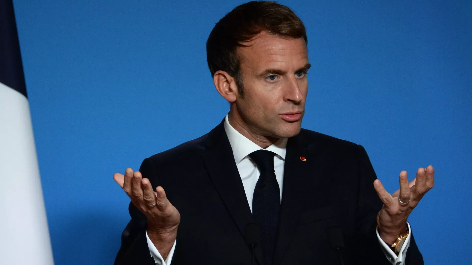Contribution :  Le président Assimi Goïta coupe le sommeil à Emmanuel Macron