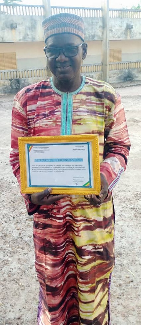 Cérémonie de départ à la retraite au Lycée public de Kadiolo : Un hommage appuyé rendu au Censeur Mohamed Koné