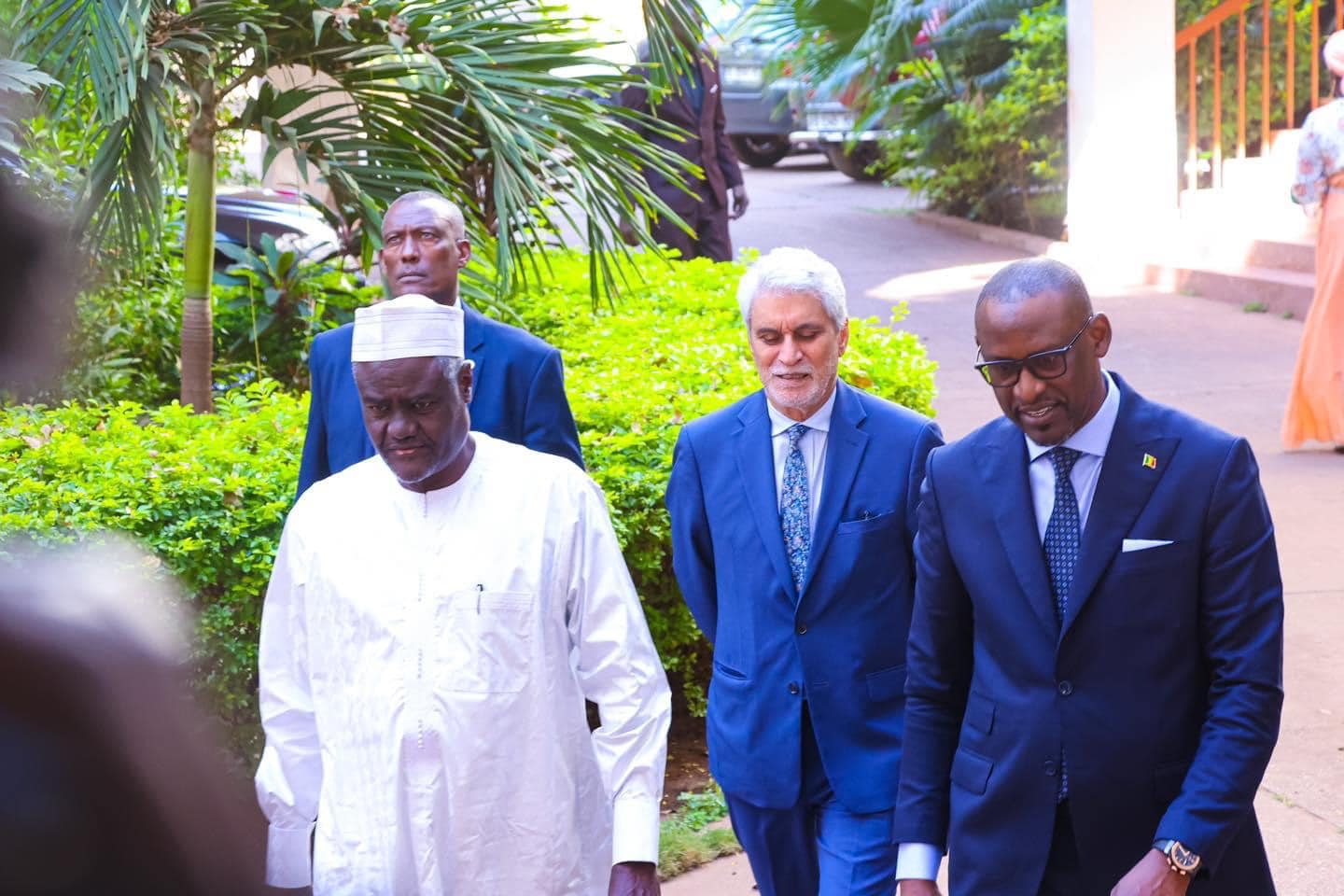 Visite de Moussa Faki Mahamat : Vers le retour du Mali au sein de l’UA