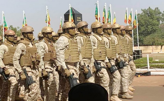 Entre Nous : Une armée en pleine reconstruction