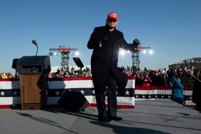 Donald Trump lors dun meeting de campagne