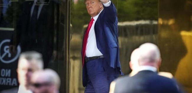 Frénésie médiatique autour de l’arrivée de Donald Trump à New York avant sa comparution