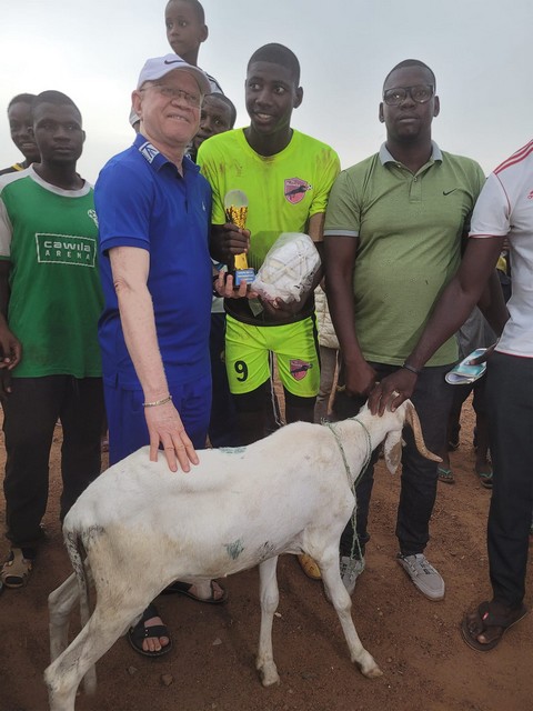 Finale de la coupe de la refondation : Le parrain, l'ex-ministre Thierno Hass Diallo, réaffirme  sa disponibilité à accompagner les jeunes de Niamana