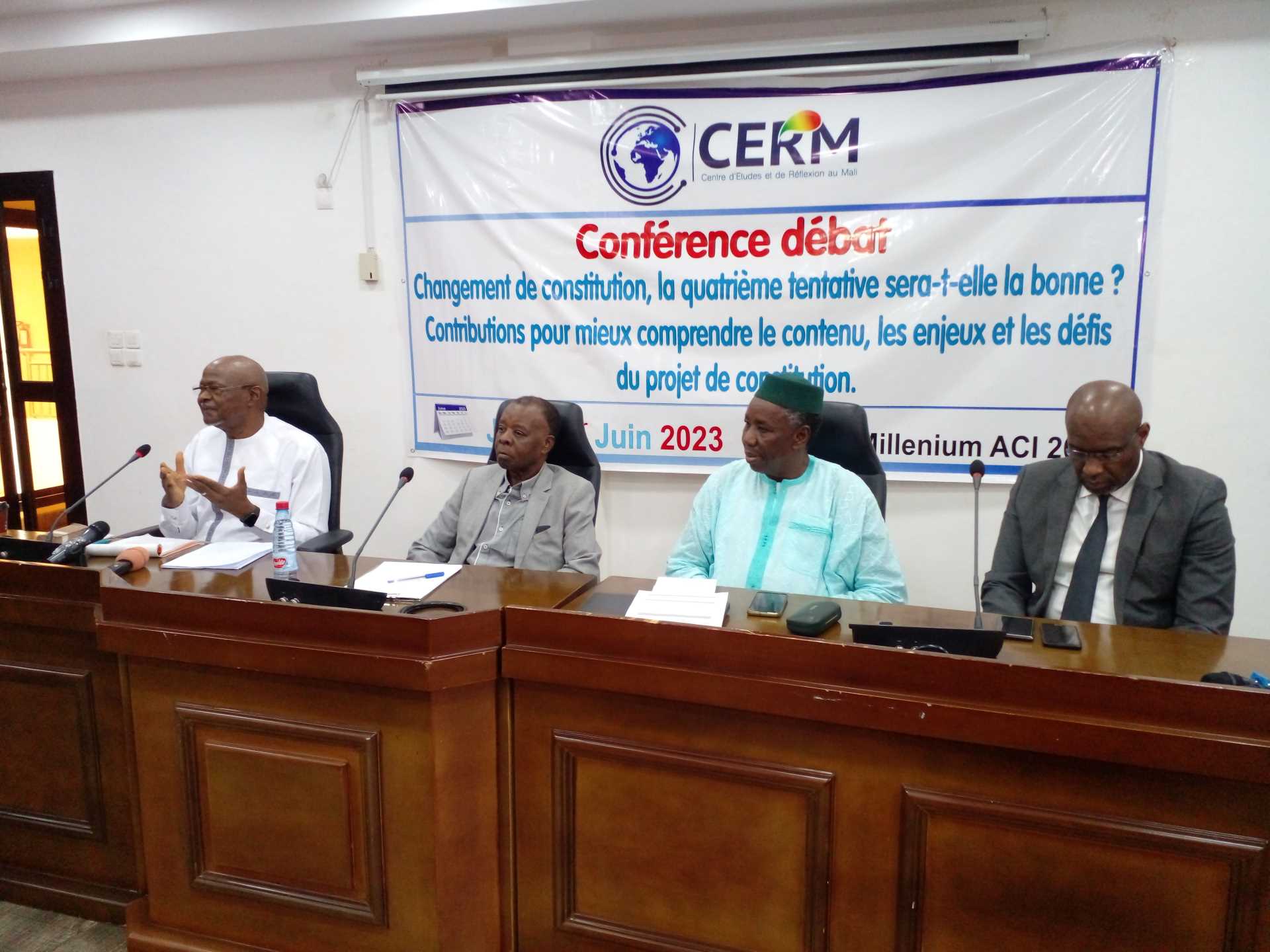Le Centre d’études et de réflexion au Mali-CERM : Ni non ni oui à la loi fondamentale !