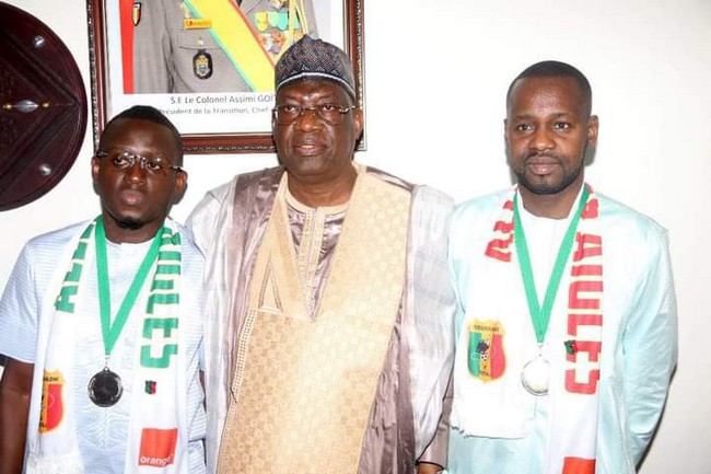 Pour les inciter à investir dans le foot : Bavieux Touré offre des attestations à Barouni Gamby, Oumar Daff et  Iba Haïdara