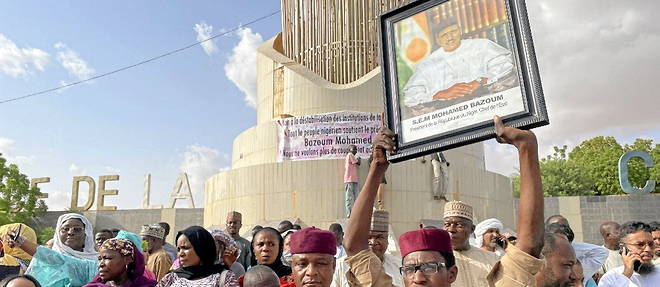 Paris « condamne fermement » le coup d’État au Niger