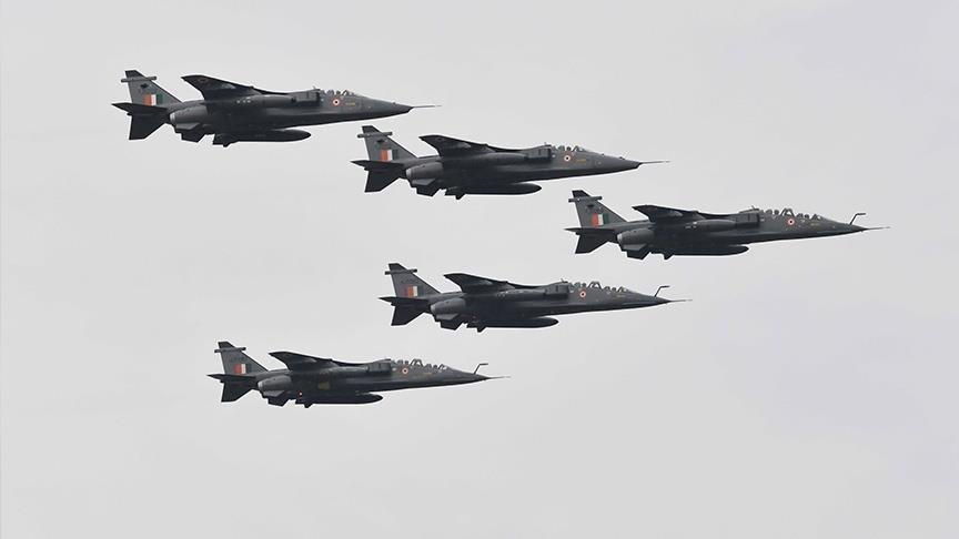 L’Algérie rejette une demande française de survoler son espace aérien pour intervenir au Niger