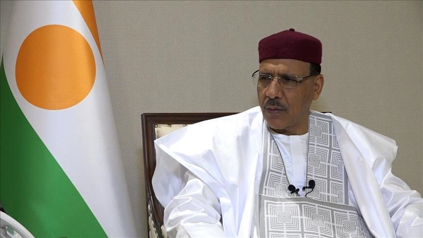 Niger: La Cour d’État vient de lever l’immunité de l’ancien Président Bazoum Mohamed, séquestré depuis le 26 juillet 2023.