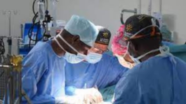Dr Modibo Doumbia, chirurgien thoracique et cardiovasculaire