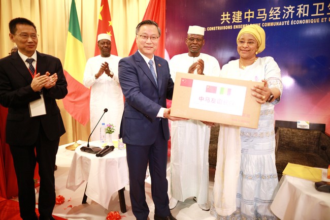 Liu Jie, conseiller à l'ambassade de Chine, au panel de coopération sanitaire du 2e forum sur la coopération Chine-Mali : "Nous allons travailler main dans la main avec nos  amis maliens pour apporter la «puissance chinoise» dans le développement médical et sanitaire au Mali"