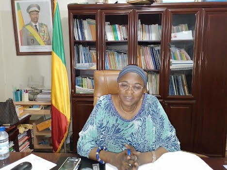 Mme Kone Rakiatou Dia, DAE de Bamako rive gauche :  "Former les CGS à l’élaboration de plans d’école"