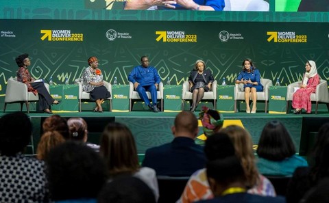 Forum mondial des adolescents: Les jeunes engagent de plus les  décideurs du monde en leur faveur