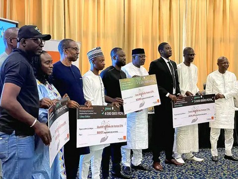 13e édition du prix Orange de l'entrepreneur social  en Afrique et au moyen orient (POESAM) : Les lauréats nationaux IKCARD, BEKST, AKALAN remportent respectivement 5 millions  F CFA, 4 millions F CFA, 3 millions F CFA