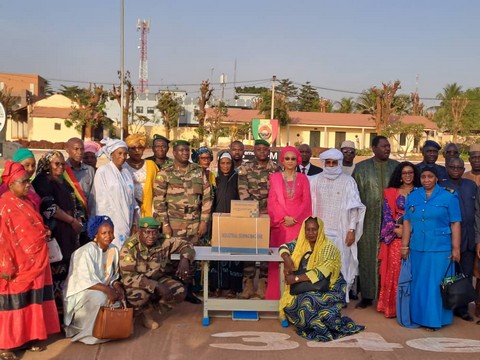 Opération de renforcement de capacité et de consolidation des emplois :  L'ANPE offre 150 machines à coudre aux camps de Sikasso, Mopti, Tombouctou et Gao
