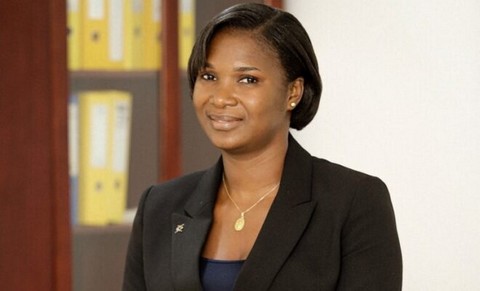 Guinée: La burkinabé Christelle Zongo, mal-en-point à NSIA atterrit aux commandes de CORIS BANK Guinée.