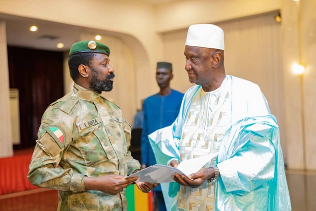 Dialogue inter-maliens :   Les membres du Comité de pilotage installés