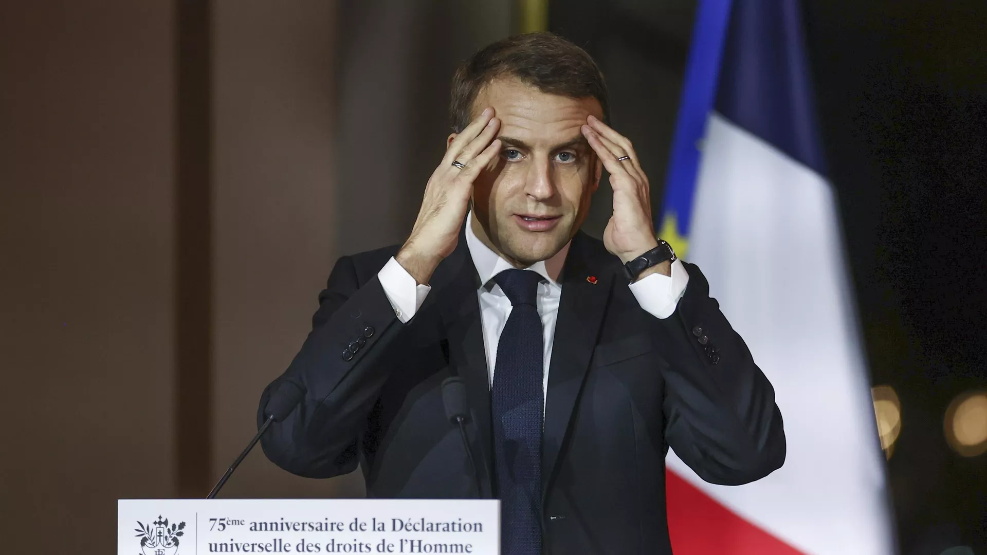 La France cherche des moyens pour continuer "sa politique paternaliste" en Afrique