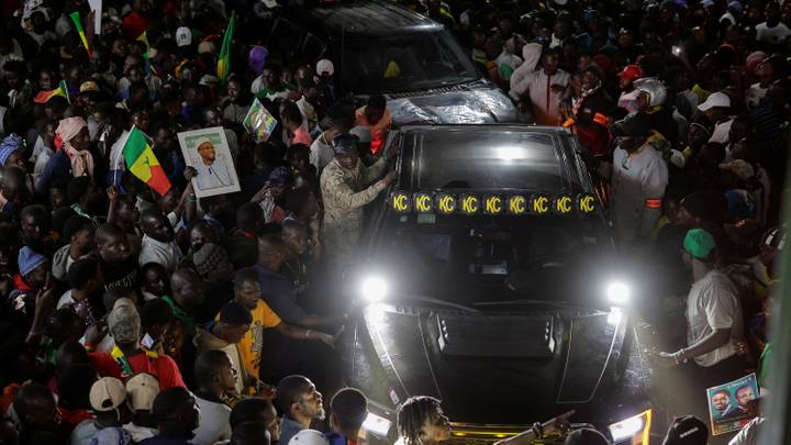 Le leader de l'opposition sénégalaise Ousmane Sonko sort de prison à dix jours de la présidentielle