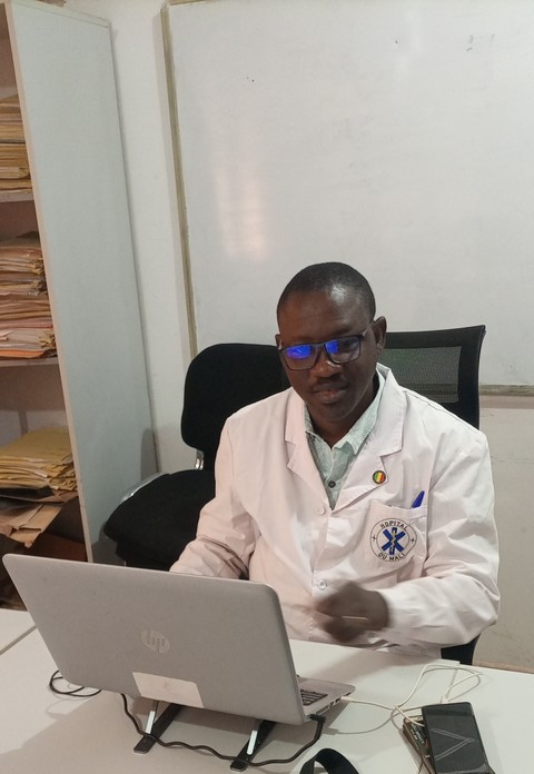 Pr Yacouba Lazar Diallo, hématologue-chercheur à l’hôpital du Mali : «Il n’y a pas lieu d’avoir peur ni de l’hémophilie ni d’un hémophile»