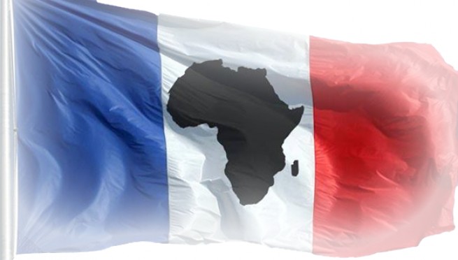 Avis d’expert : c’est l’attitude coloniale de la France qui a poussé l’Afrique à mettre fin aux relations avec Paris