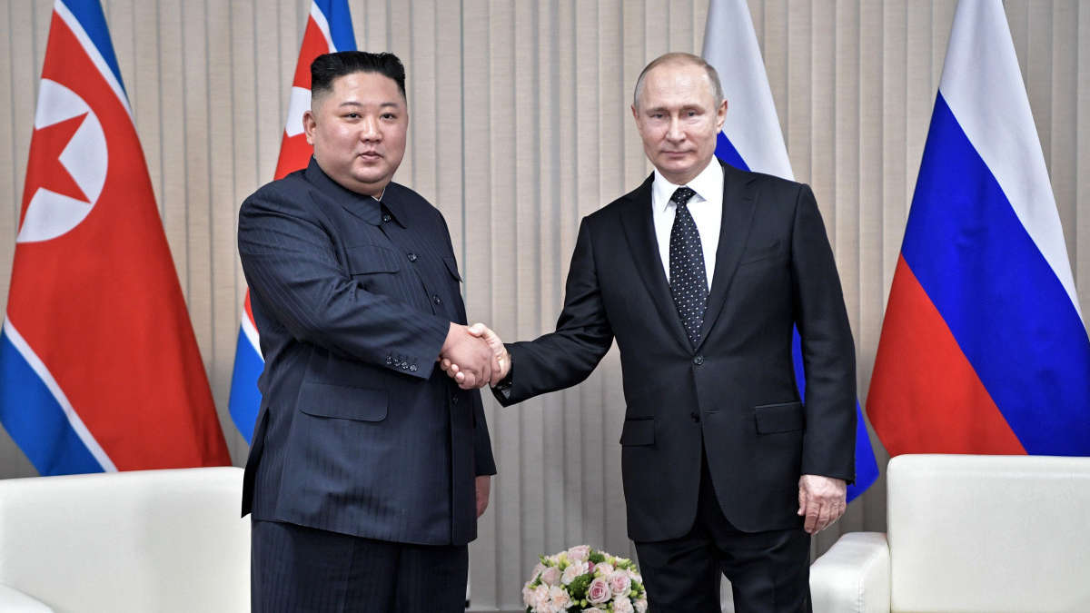 Russie : Kim Jong-Un envoie 7 000 conteneurs d'armes