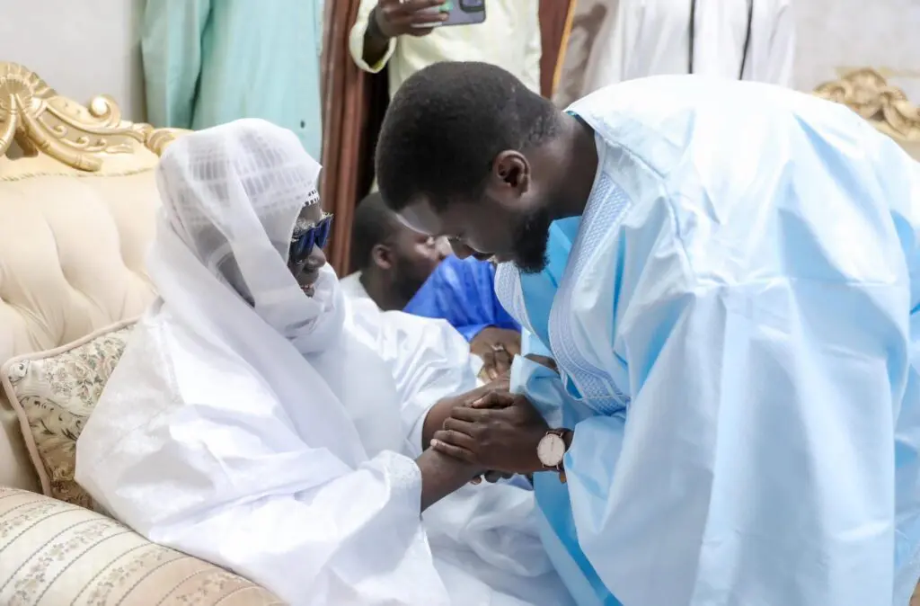 Sénégal : le Président Faye accorde ses premières visites aux cités religieuses soufies
