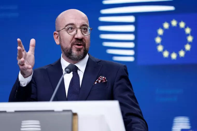 Combien de milliards pour l'Ukraine? L'Europe répond aux accusations de Trump