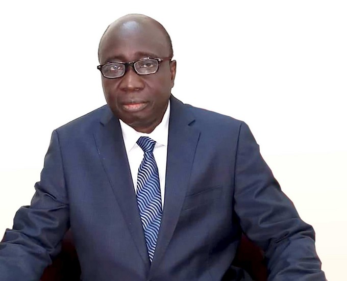 Mohamed Chérif Koné de l'appel du 20 février  à propos de la fin théorique de la transition : "Les colonels portés au pouvoir par les armes sont désormais disqualifiés pour nous gouverner"