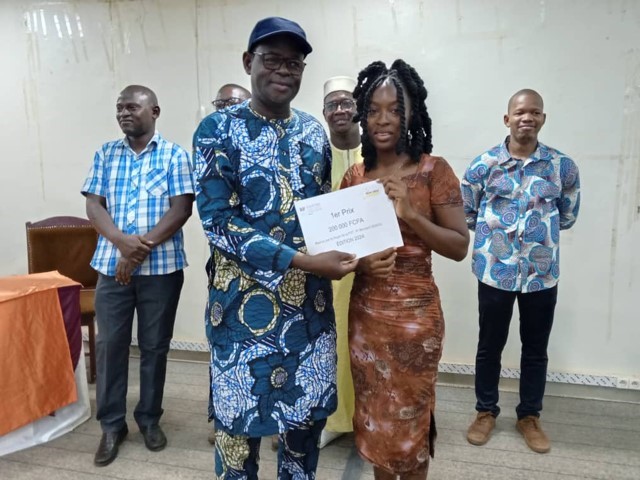 Finale du concours interrégional de l’AUF  «  mon idée, mon entreprise » : La 1ère  Luciane Inisse Dolo ira représenter le Mali en Angola