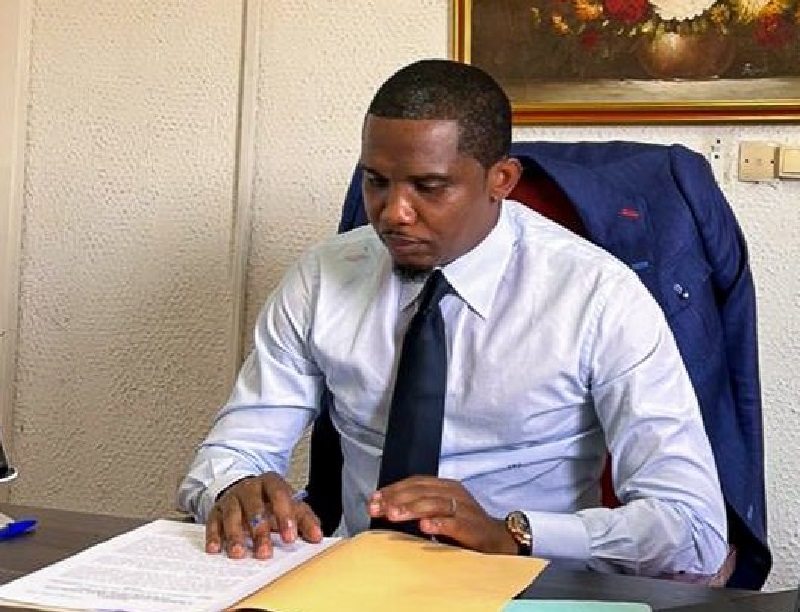 Rassemblement au siège de la FECAFOOT, Samuel Eto’o reçoit le soutien de…