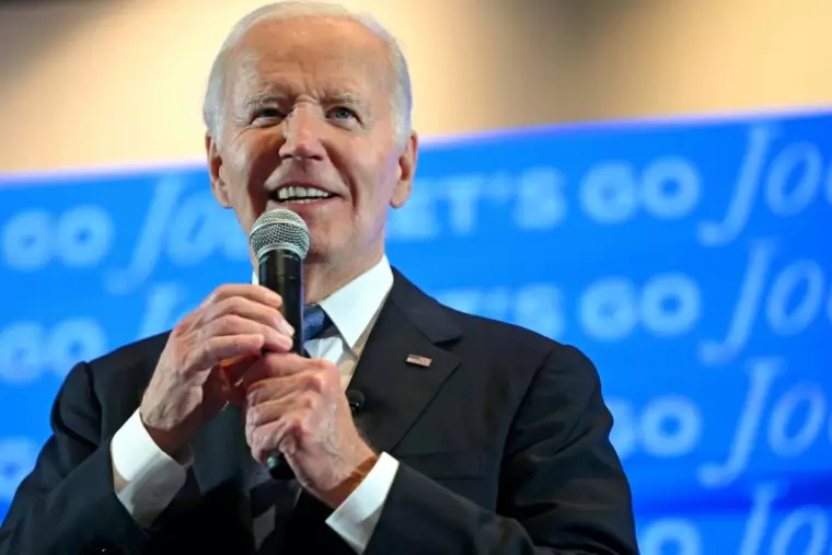 USA-Biden a dit à un proche réfléchir au maintien de sa candidature-NYT