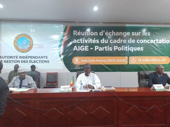 Le PM Abdoulaye Maiga a rencontré la classe politique :  L’AIGE va-t-elle prendre le relais pour une relance du processus électoral ?