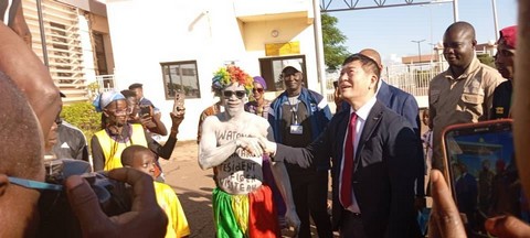 Visite du président de la fédération internationale de gymnastique au Mali Un Accueil royal réservé au japonais Morinari Watanabé