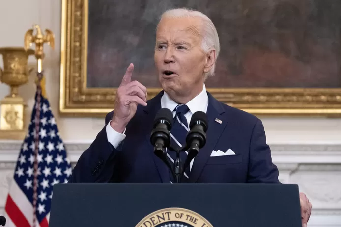Biden autorise l'utilisation d'armes à longue portée américaines pour frapper en Russie – Médias