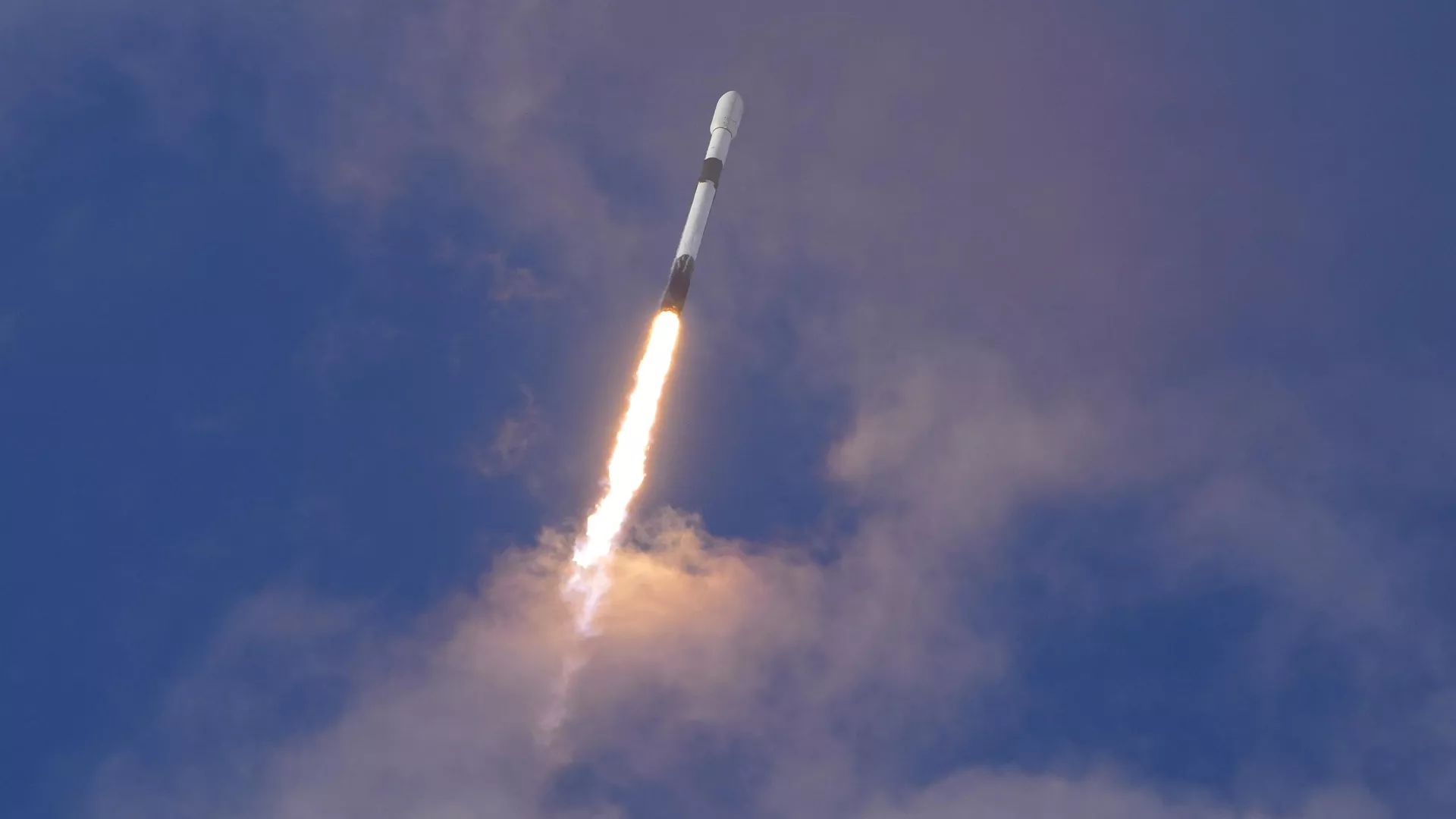 Le Sénégal entre dans l’ère spatiale avec le lancement de son premier satellite - images