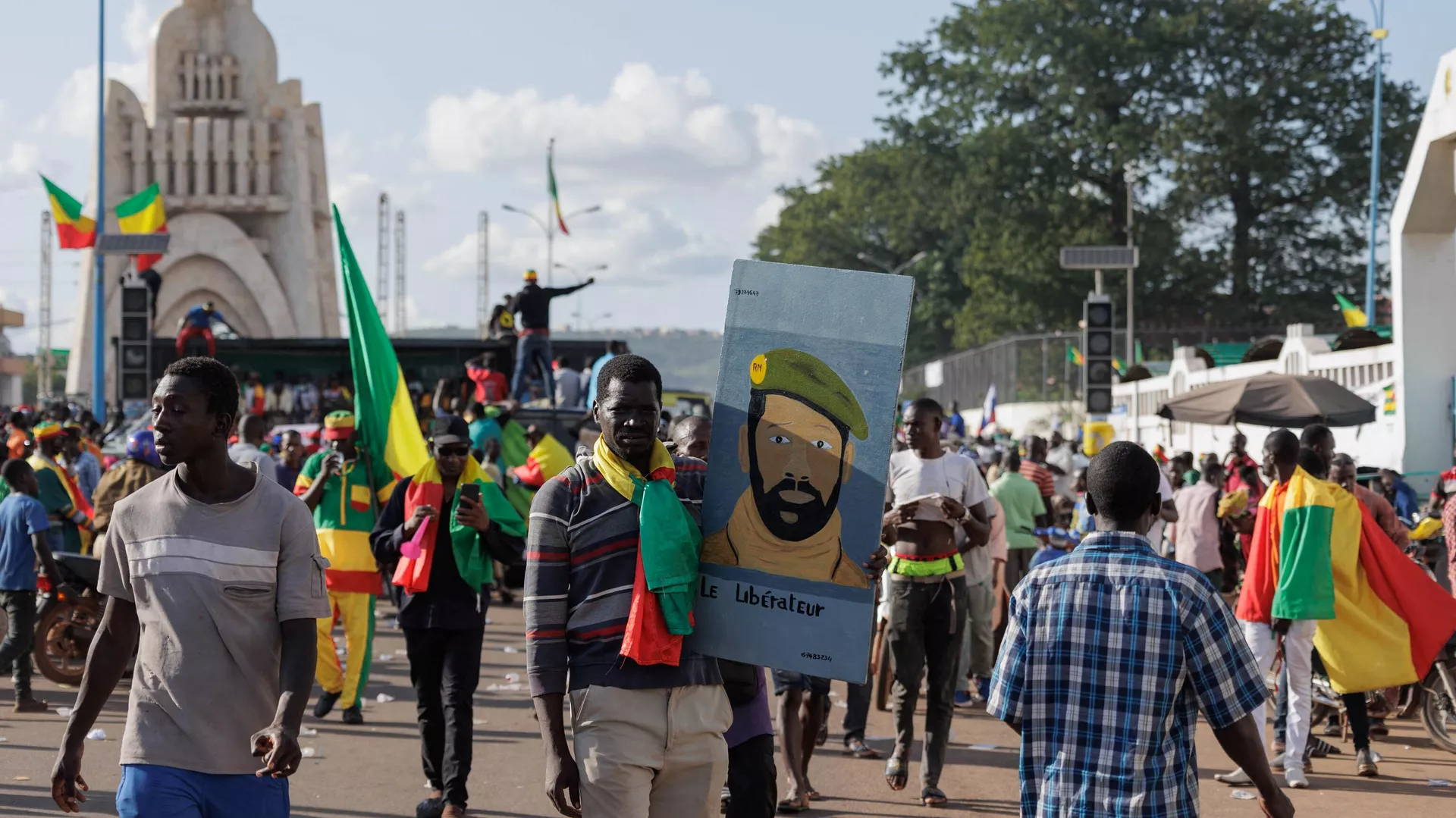 Après 64 ans d'indépendance, un "nouvel élan de souveraineté" éclot au Mali, selon un journaliste