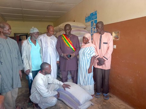 Dio-Gare :   C’est parti pour la distribution gratuite de 9 tonnes de maïs aux personnes vulnérables de la commune