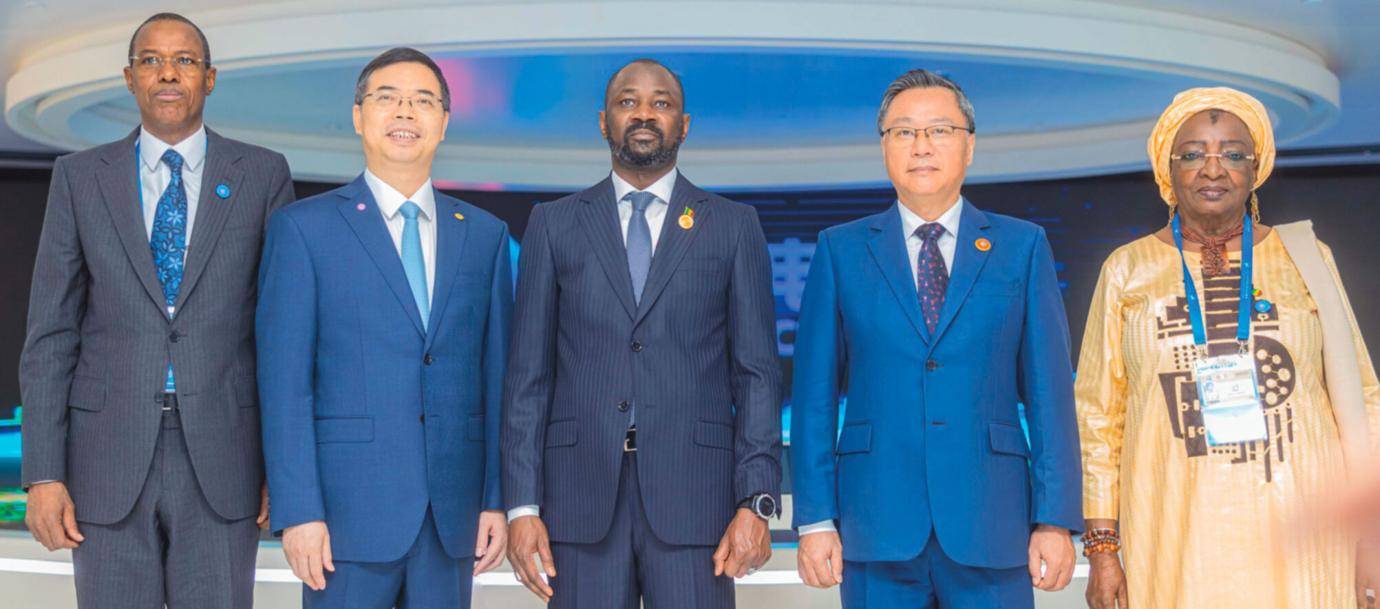 Souveraineté énergétique du Mali : La société PowerChina s’engage à réaliser des centrales solaires et le barrage de Kenié