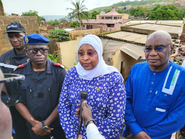 Pluies diluviennes sur Bamako: Le Colonel Assa Badiallo TOURE, exprime la compassion du gouvernement aux sinistrés.