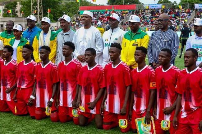 Le Colonel Abdoulaye Maïga  à la finale de la super-coupe Assimi Goïta / :"Un indicateur de résilience du peuple malien face aux chocs que nous gérons avec responsabilité ..."