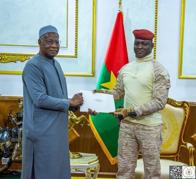 Burkina : un émissaire du président sénégalais chez le capitaine Traoré