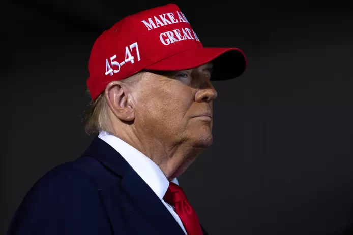 Trump accuse les migrants d’importer des “mauvais gènes” aux États-Unis