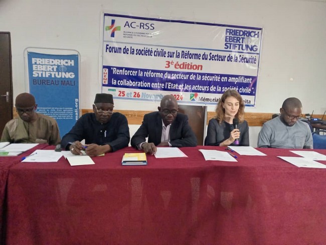 3ème édition du Forum de la société civile :  Rendre la réforme du secteur de la sécurité  inclusive et respectueuse de la démocratie participative