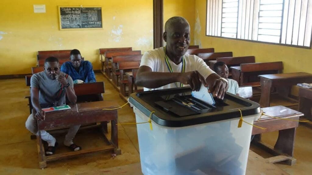 Gabon : forte participation au référendum constitutionnel