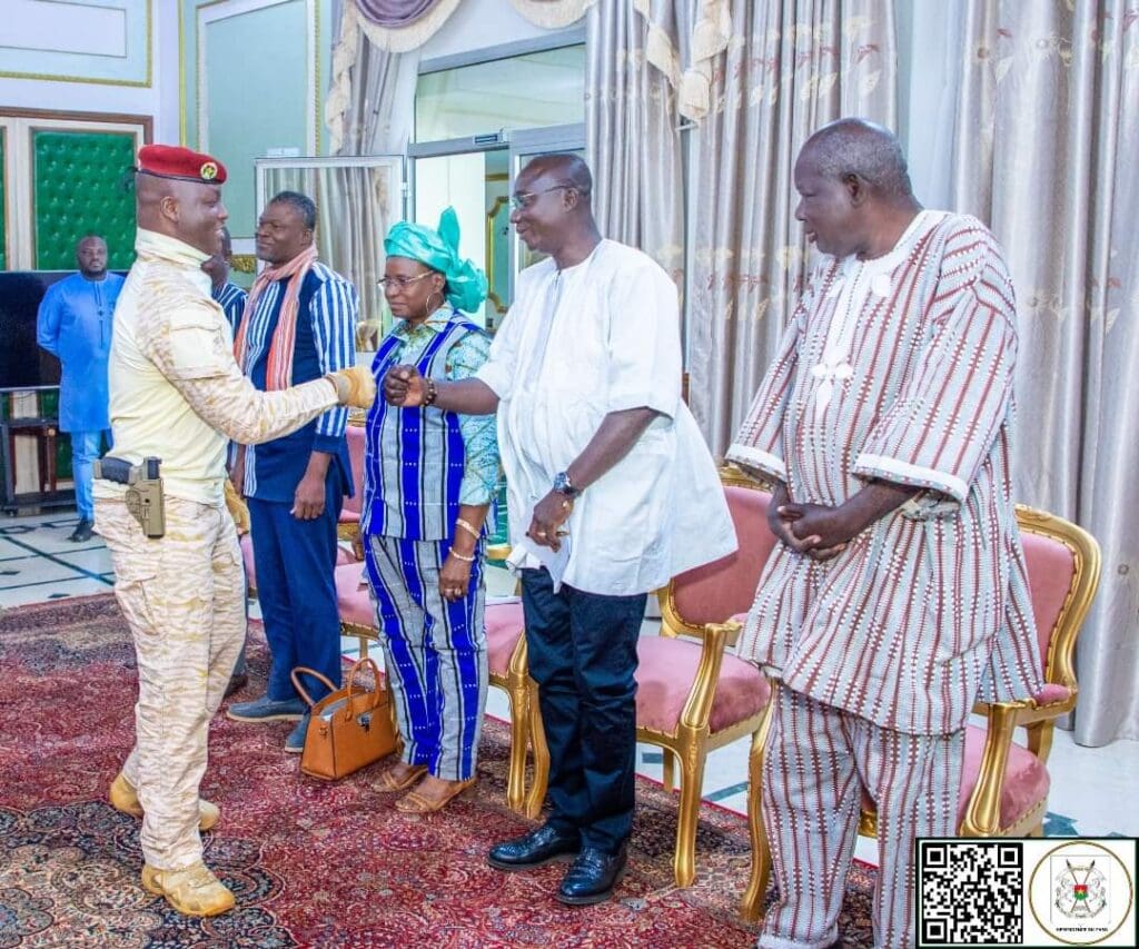 Burkina: le Capitaine Traoré mobilise contre la corruption
