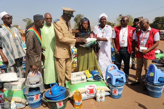 Bamako: Save the children manifeste son élan de solidarité  à 100 ménages victimes   des inondations